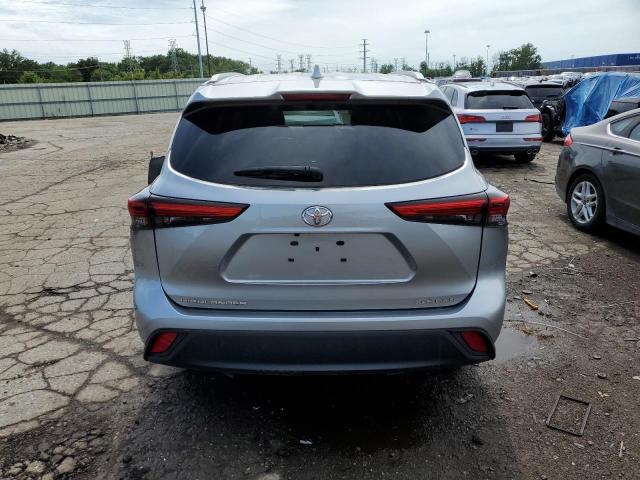5TDGZRBH7NS192453 - 2022 TOYOTA HIGHLANDER XLE Gümüş foto 6