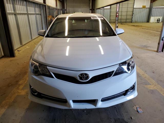 4T1BF1FK3EU778438 - 2014 TOYOTA CAMRY L WHITE photo 5