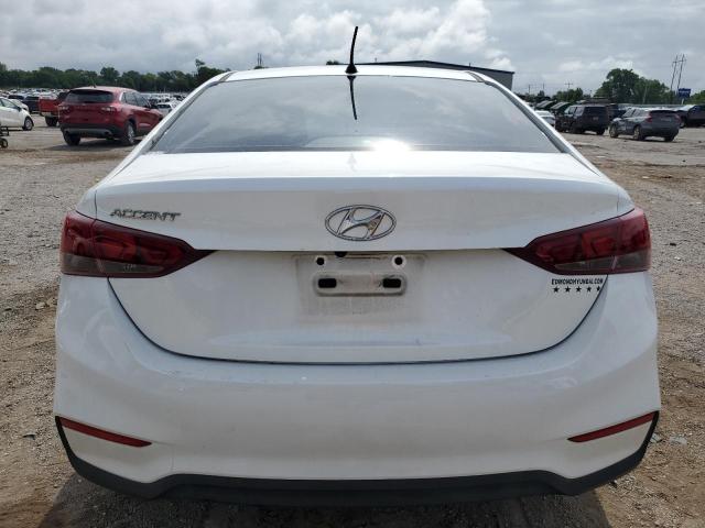 3KPC24A38JE025549 - 2018 HYUNDAI ACCENT SE Blanc photo 6