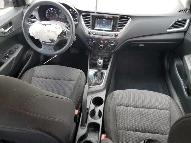 3KPC24A38JE025549 - 2018 HYUNDAI ACCENT SE Blanc photo 8