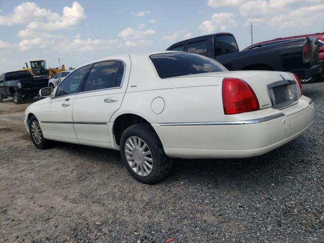 1LNHM83WX4Y682247 - 2004 LINCOLN TOWN CAR ULTIMATE WHITE photo 2