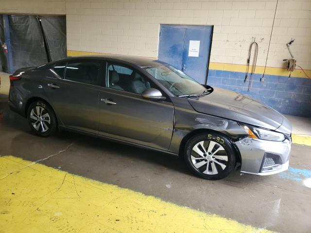 1N4BL4BV3PN378624 - 2023 NISSAN ALTIMA S GRAY photo 4