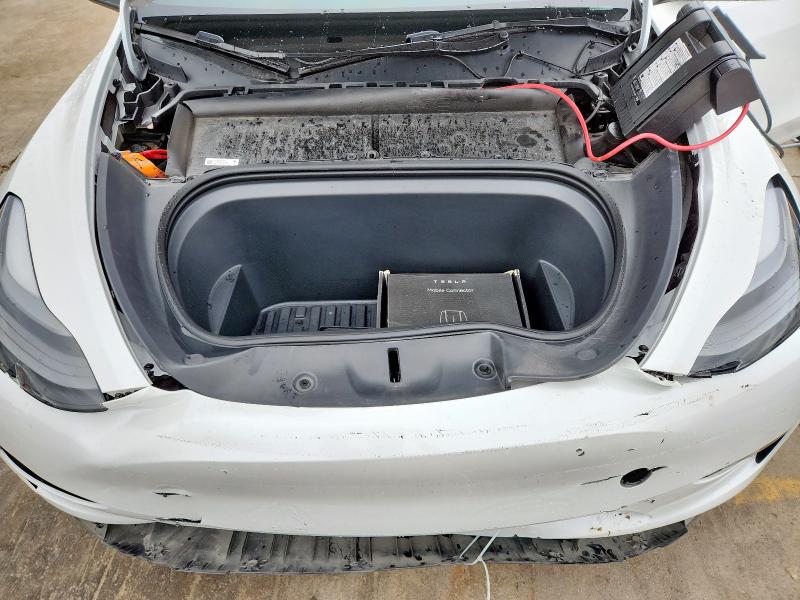 7SAYGAEE6PF802463 - 2023 TESLA MODEL Y WHITE photo 11