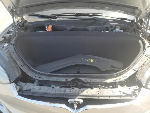 5YJXCDE23JF090870 - 2018 TESLA MODEL X Сірий фото 11