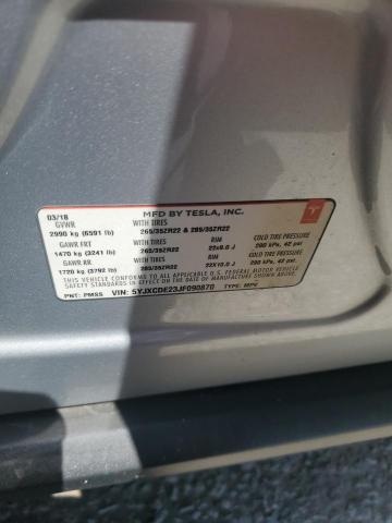 5YJXCDE23JF090870 - 2018 TESLA MODEL X Сірий фото 12