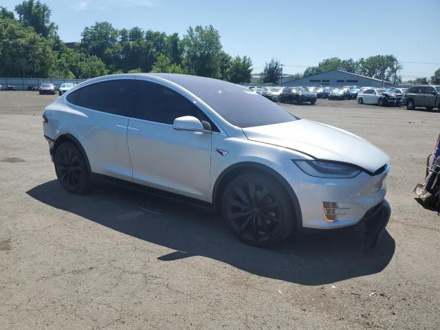 5YJXCDE23JF090870 - 2018 TESLA MODEL X Сірий фото 4