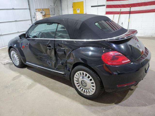 3VW5X7AT8DM816845 - 2013 VOLKSWAGEN BEETLE შავი ფოტო 2