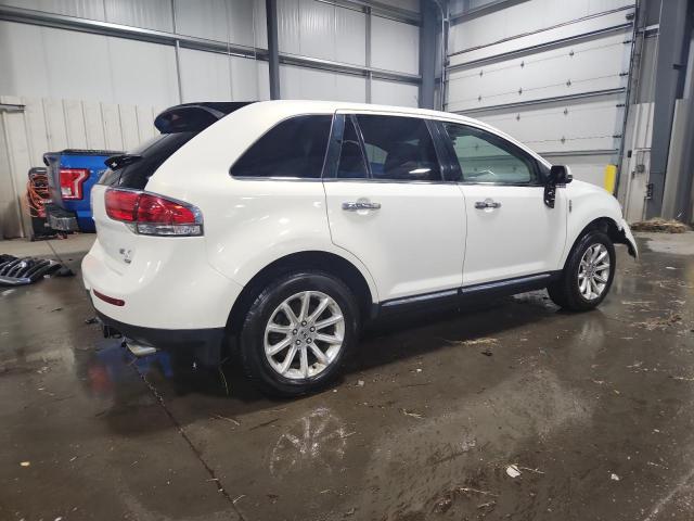 2LMDJ8JK2DBL05601 - 2013 LINCOLN MKX WHITE photo 3