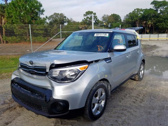 KNDJN2A25J7620644 - 2018 KIA SOUL  photo 2