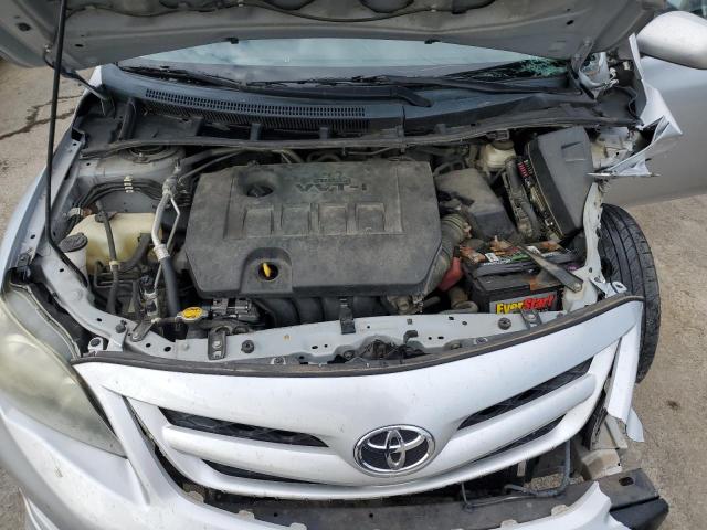 2T1BU4EE3DC930852 - 2013 TOYOTA COROLLA BASE SILVER photo 11