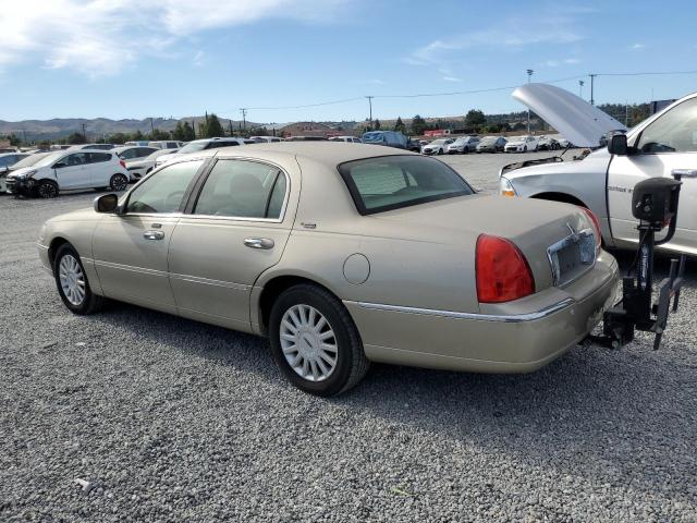 1LNHM82W15Y629603 - 2005 LINCOLN TOWN CAR SIGNATURE LIMITED TAN photo 2