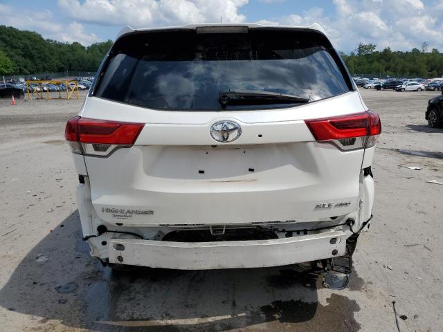 5TDJZRFHXJS801948 - 2018 TOYOTA HIGHLANDER SE WHITE photo 6