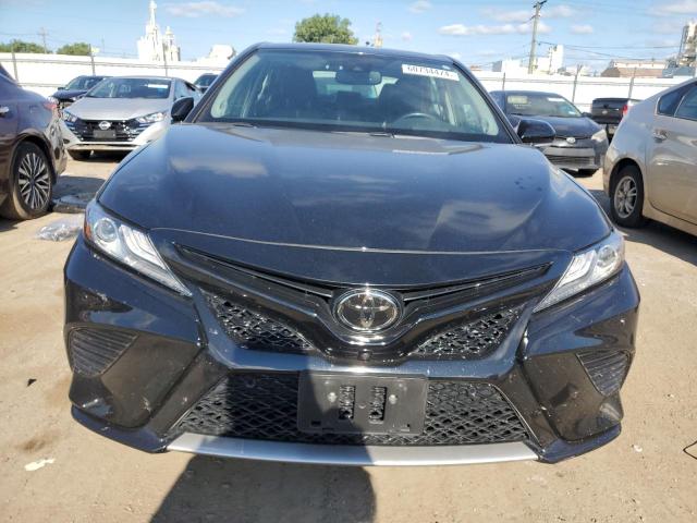 4T1BZ1HK5KU028572 - 2019 TOYOTA CAMRY XSE BLACK photo 5