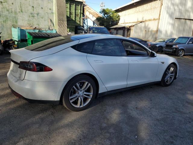 5YJSA1AC8DFP10890 - 2013 TESLA MODEL S WHITE photo 3