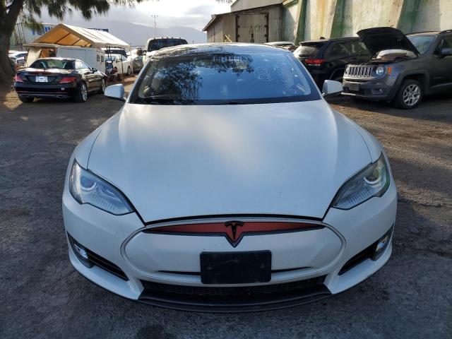 5YJSA1AC8DFP10890 - 2013 TESLA MODEL S WHITE photo 5