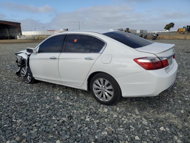 1HGCR3F88FA027436 - 2015 HONDA ACCORD EXL WHITE photo 2