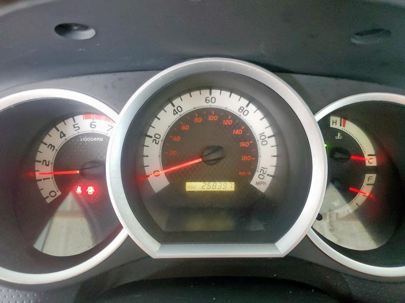 5TFJU4GN0DX032283 - 2013 TOYOTA TACOMA DOUBLE CAB PRERUNNER SILVER photo 9