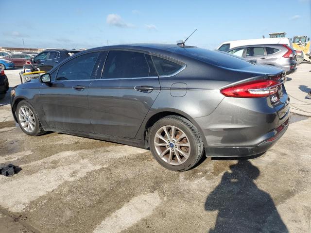 3FA6P0H77HR335264 - 2017 FORD FUSION SE CHARCOAL photo 2