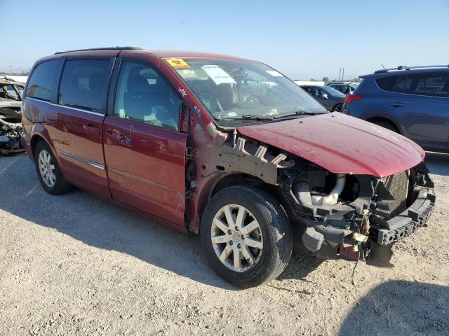 2C4RC1BG2FR577092 - 2015 CHRYSLER TOWN & COU TOURING RED photo 4