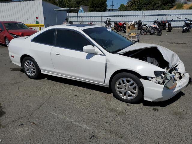 1HGCG22502A005775 - 2002 HONDA ACCORD EX WHITE photo 4