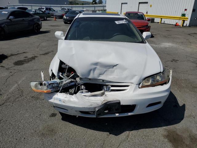 1HGCG22502A005775 - 2002 HONDA ACCORD EX WHITE photo 5
