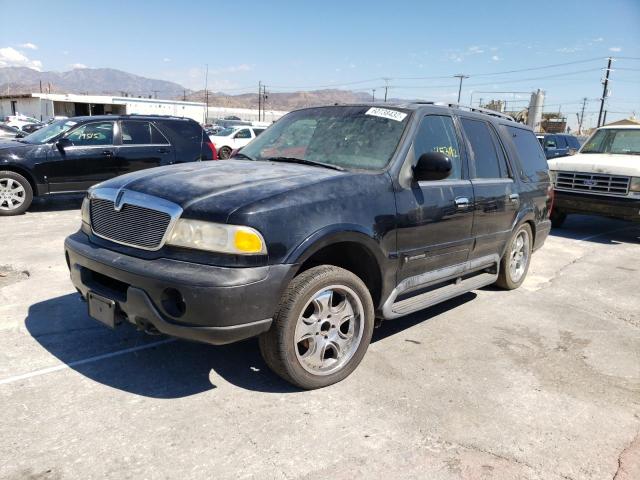 5LMPU28A9XLJ30887 - 1999 LINCOLN NAVIGATOR შავი ფოტო 2