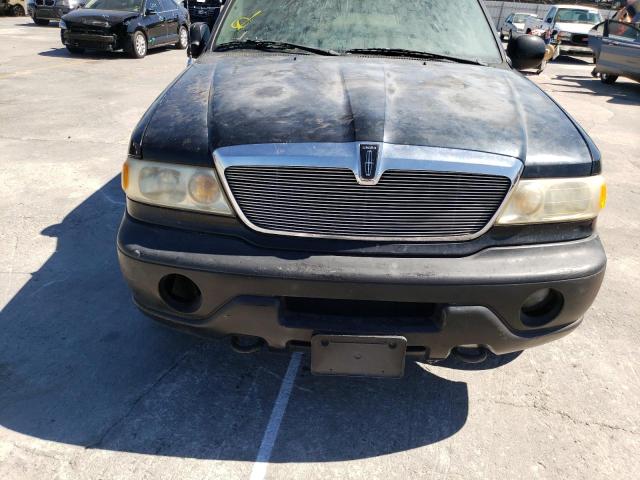 5LMPU28A9XLJ30887 - 1999 LINCOLN NAVIGATOR BLACK photo 9