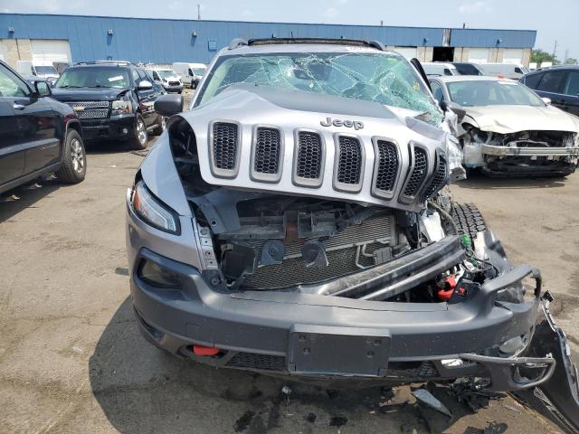 1C4PJMBS2HD225588 - 2017 JEEP CHEROKEE TRAILHAWK SILVER photo 5