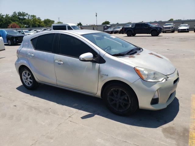 JTDKDTB35E1566176 - 2014 TOYOTA PRIUS C SILVER photo 4