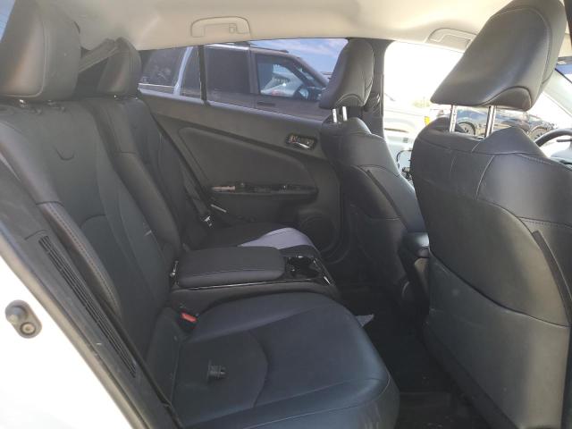 JTDKARFP5J3103980 - 2018 TOYOTA PRIUS PRIM თეთრი ფოტო 10