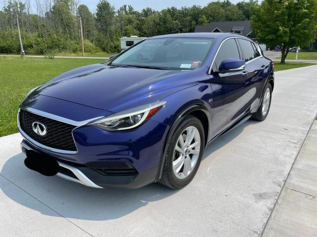 SJKCH5CP7JA055260 - 2018 INFINITI QX30 BASE BLUE photo 2