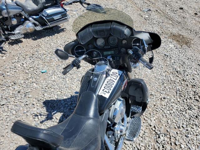 1HD1FCW156Y636670 - 2006 HARLEY-DAVIDSON FLHTCUI 黑色 照片 5