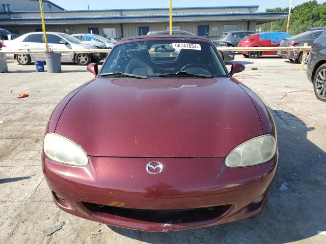 JM1NB353030302655 - 2003 MAZDA MX-5 MIATA BASE MAROON photo 5