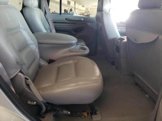 5LMEU27A0YLJ21649 - 2000 LINCOLN NAVIGATOR 银色 照片 11