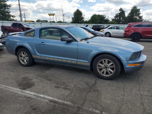 1ZVFT80NX55151477 - 2005 FORD MUSTANG BLUE photo 4