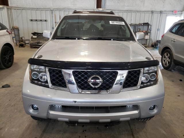 5N1AR18W16C656073 - 2006 NISSAN PATHFINDER LE SILVER photo 5