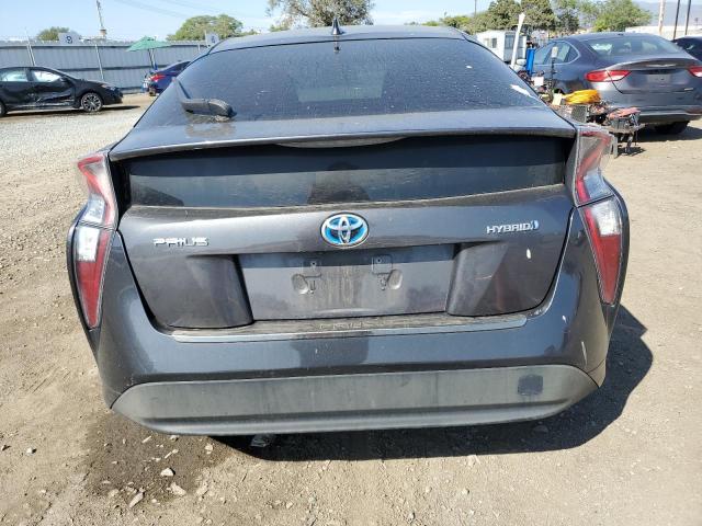 JTDKARFU1H3532002 - 2017 TOYOTA PRIUS GRAY photo 6