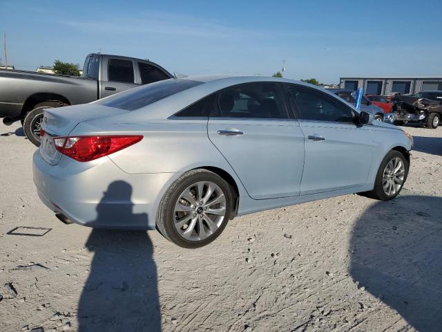 5NPEC4AC2DH723757 - 2013 HYUNDAI SONATA SE SILVER photo 3