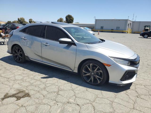 SHHFK7H97KU401998 - 2019 HONDA CIVIC SPORT TOURING SILVER photo 4