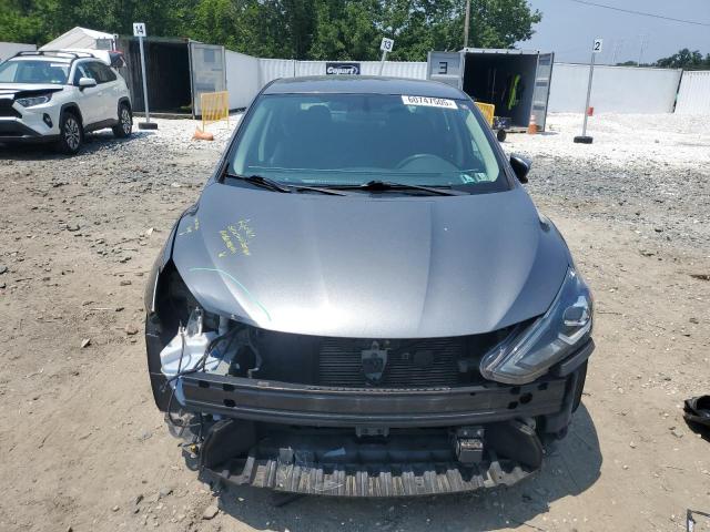 3N1AB7APXJY212014 - 2018 NISSAN SENTRA S GRAY photo 5