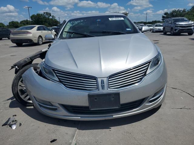 3LN6L2LU5ER826227 - 2014 LINCOLN MKZ HYBRID SILVER photo 5