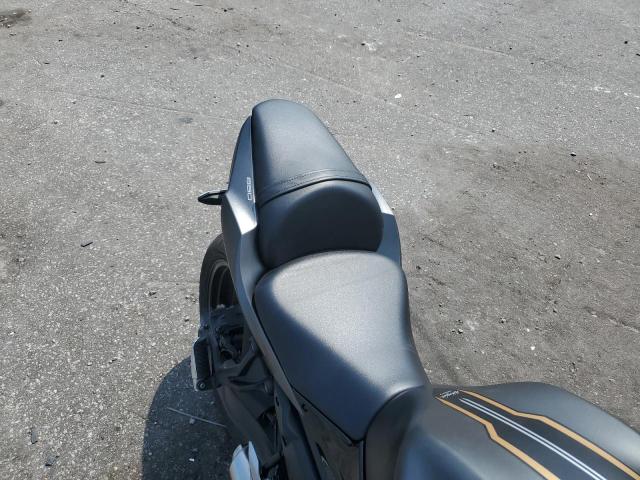 ML5EXER12PDA83473 - 2023 KAWASAKI EX650 R Қара фото 6