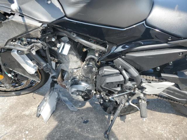 ML5EXER12PDA83473 - 2023 KAWASAKI EX650 R Қара фото 7