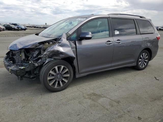 2018 TOYOTA SIENNA XLE, 