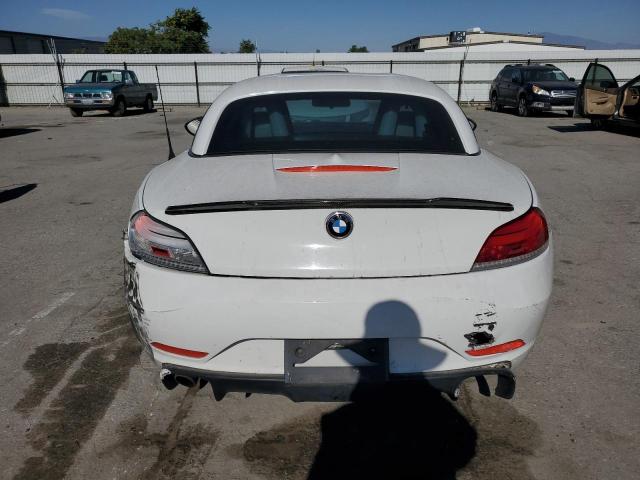 WBALM7C54AE382293 - 2010 BMW Z4 SDRIVE35I WHITE photo 6