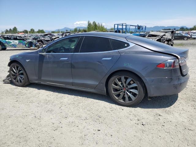 5YJSA1E20FF113026 - 2015 TESLA MODEL S Grafit foto 2