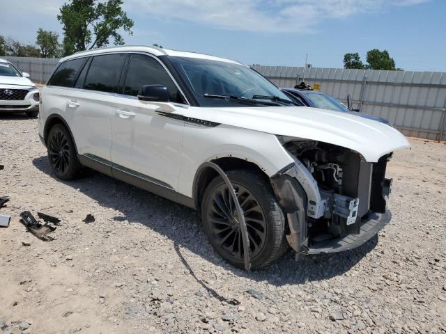 5LM5J7XCXLGL28557 - 2020 LINCOLN AVIATOR RESERVE WHITE photo 4