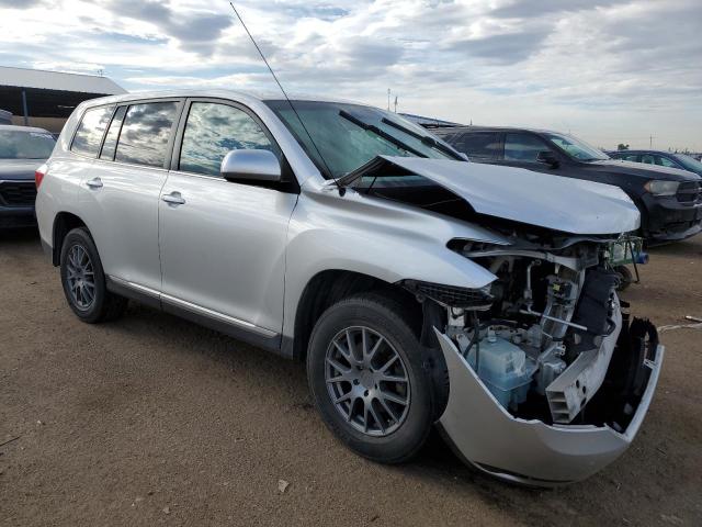 5TDBK3EHXBS088588 - 2011 TOYOTA HIGHLANDER BASE SILVER photo 4