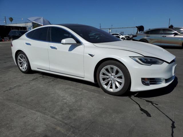 5YJSA1E29GF174019 - 2016 TESLA MODEL S თეთრი ფოტო 4