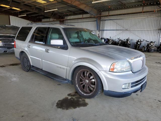 5LMFU27566LJ08506 - 2006 LINCOLN NAVIGATOR SILVER photo 4
